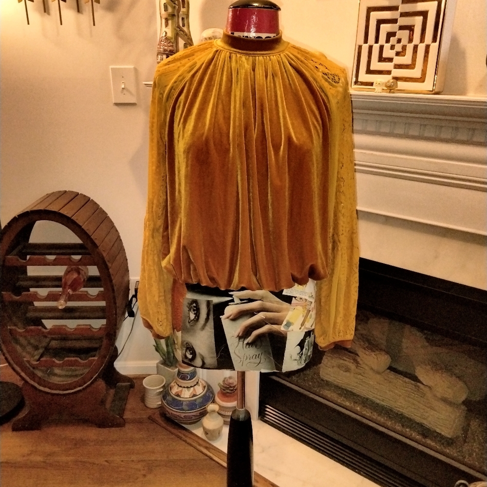 Free People mustard Velvet and Lace Top size small - Picture 5 of 11